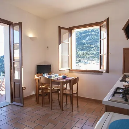 Borgo Patresi Mare La Guardia